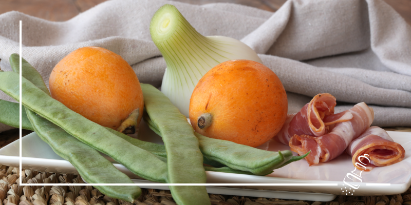 bohnensalat mit mispeln und speck