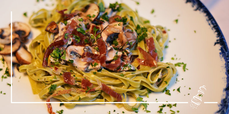 nudeln mit serrano schinken und champignons
