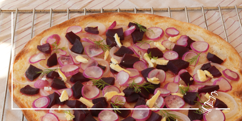 flammkuchen mit radiesli und randen